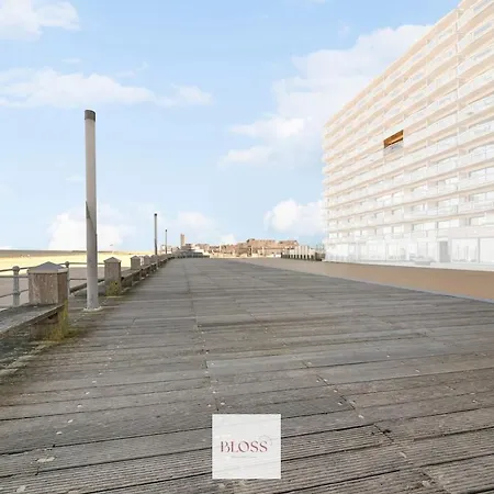 Sea Kissed By Bloss, Op Zeedijk Ostende