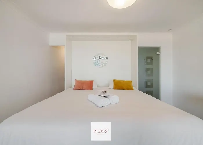 Apartment Sea Kissed By Bloss, Op Zeedijk