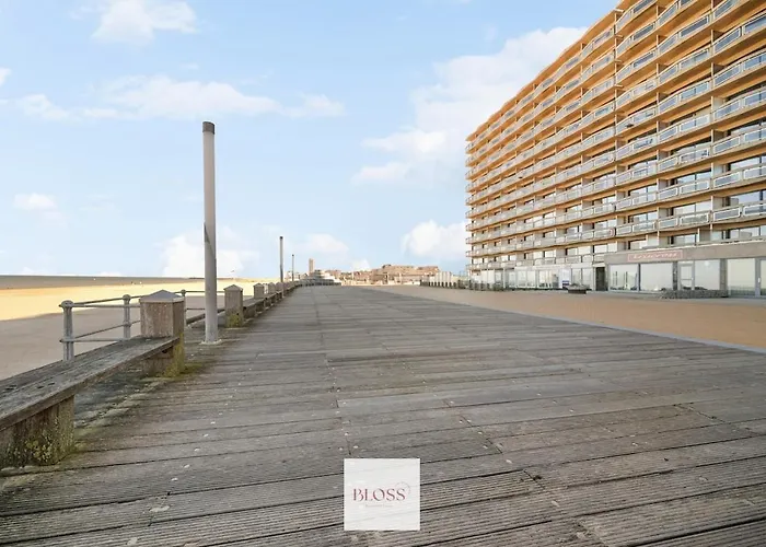 Sea Kissed By Bloss, Op Zeedijk Ostend