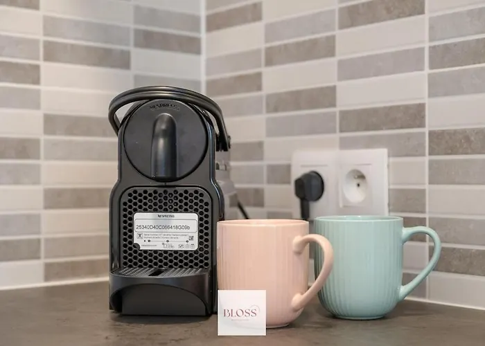 Sea Kissed By Bloss, Op Zeedijk *