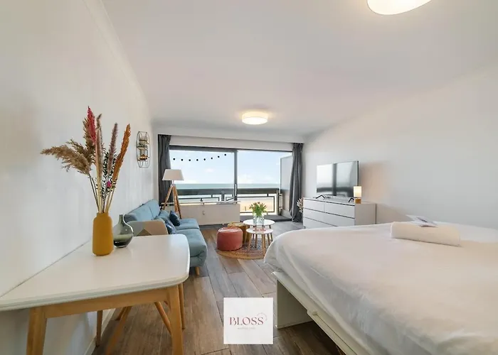 Sea Kissed By Bloss, Op Zeedijk * Ostend